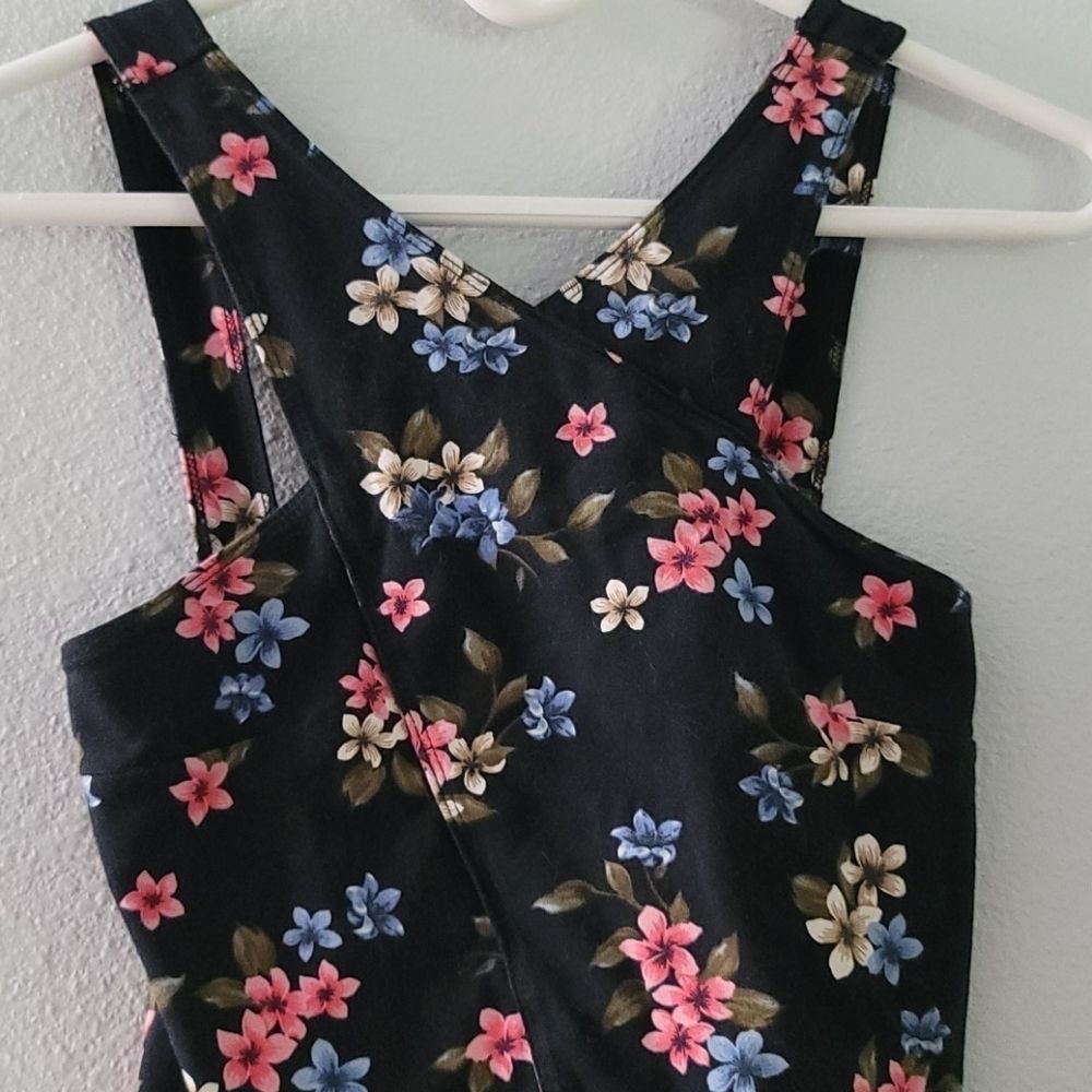 Hollister Floral Feminine High Neck Dress - Picture 4 of 7